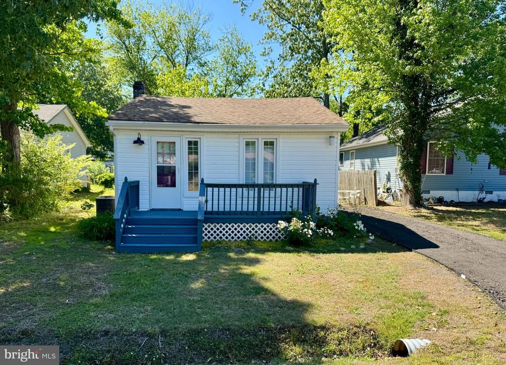 124 10TH, Colonial Beach, VA 22443