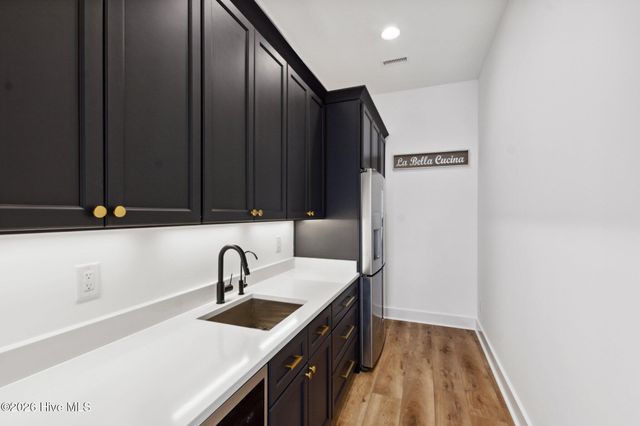 8413 River Road, Wilmington, NC 28412