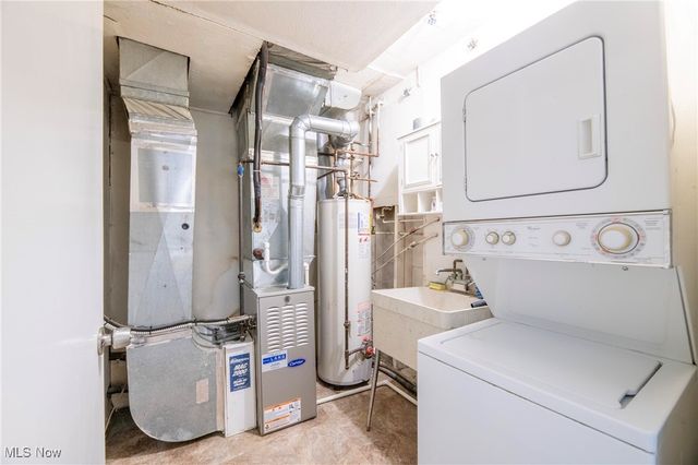 6810 W Fitzwater Road, Brecksville, OH 44141