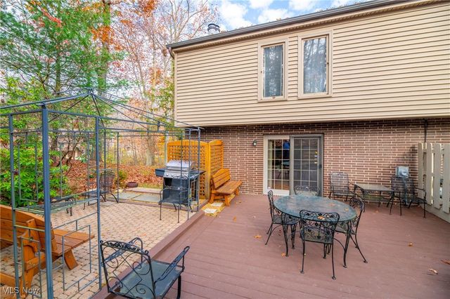 6810 W Fitzwater Road, Brecksville, OH 44141