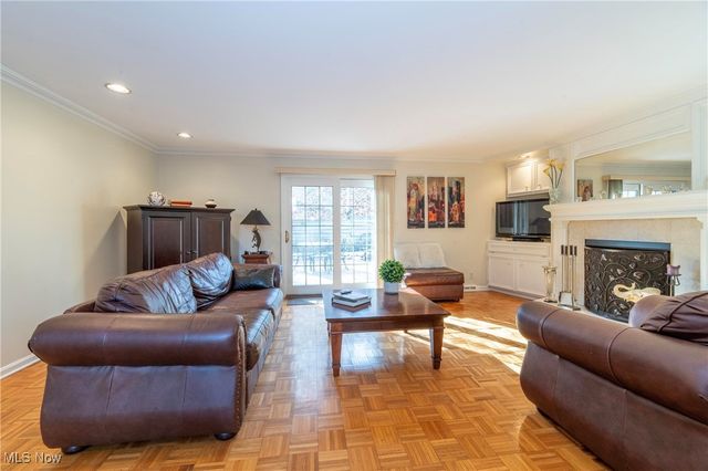 6810 W Fitzwater Road, Brecksville, OH 44141