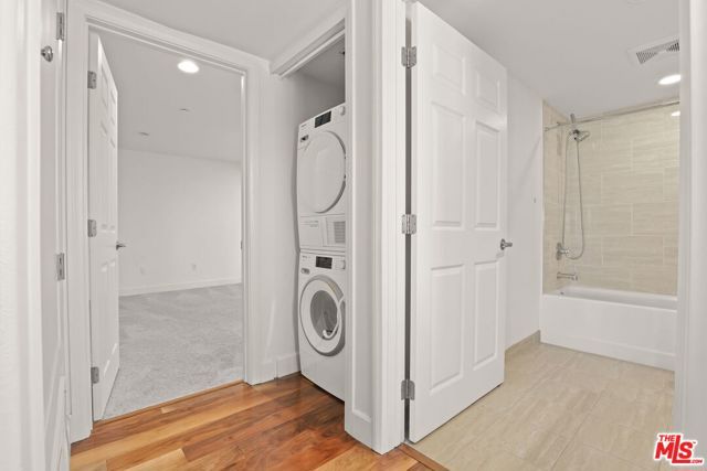 5315 Bellingham Avenue 203, Valley Village, CA 91607