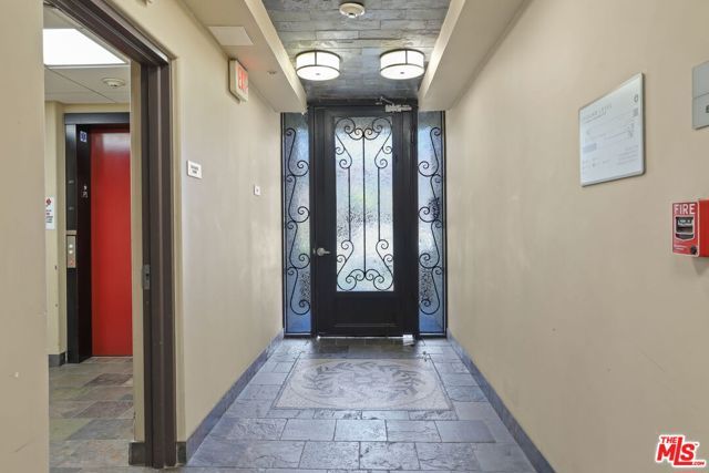 5315 Bellingham Avenue 203, Valley Village, CA 91607