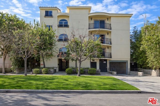 5315 Bellingham Avenue 203, Valley Village, CA 91607