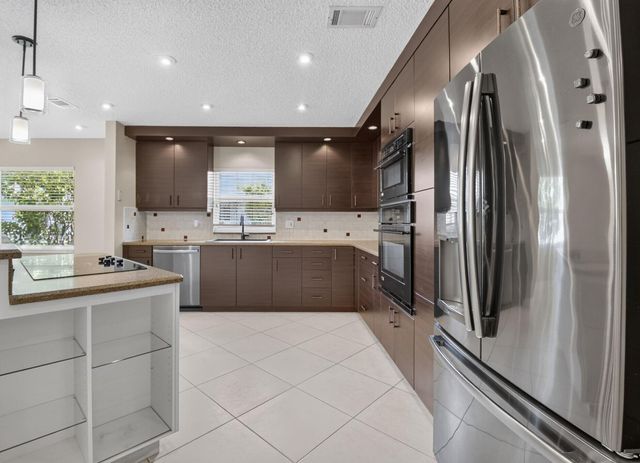 6103 Stanley Lane, Delray Beach, FL 33484