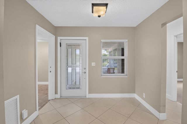 6103 Stanley Lane, Delray Beach, FL 33484
