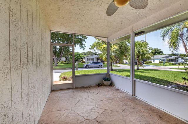 6103 Stanley Lane, Delray Beach, FL 33484