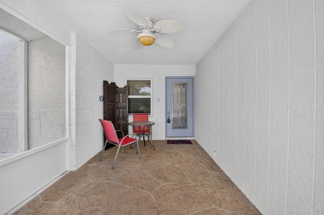 6103 Stanley Lane, Delray Beach, FL 33484
