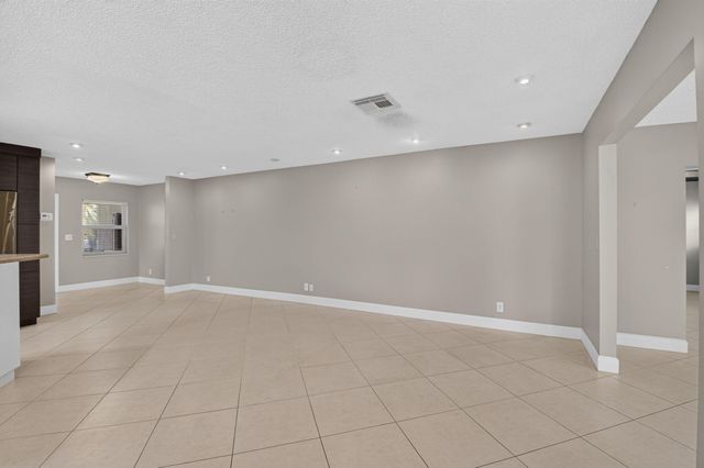 6103 Stanley Lane, Delray Beach, FL 33484