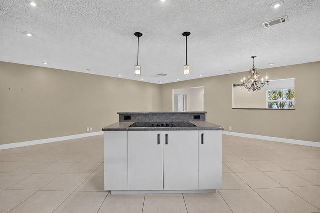 6103 Stanley Lane, Delray Beach, FL 33484