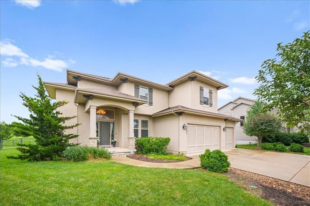 24451 W 111TH Place, Olathe, KS 66061