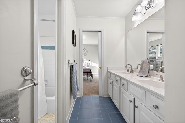 270 Highview Trace, Fayetteville, GA 30215