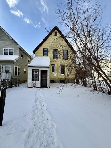 2448 N 28TH STREET, Milwaukee, WI 53210