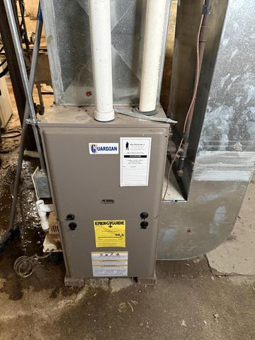 2448 N 28TH STREET, Milwaukee, WI 53210