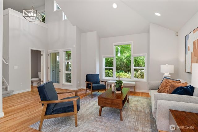 3320 165th Place NE, Bellevue, WA 98008