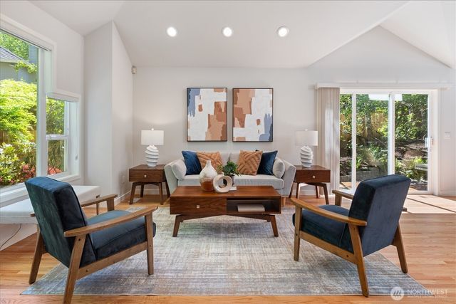 3320 165th Place NE, Bellevue, WA 98008