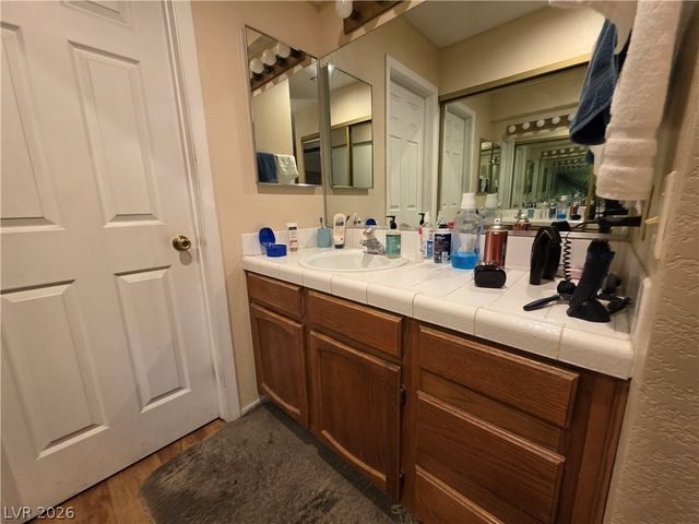 4211 Sanderling Circle 286, Las Vegas, NV 89103