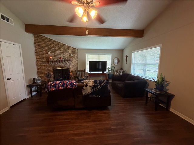 126 Poinsettia Circle, Terrell, TX 75160