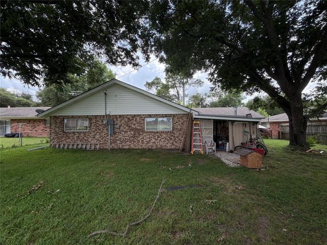 126 Poinsettia Circle, Terrell, TX 75160
