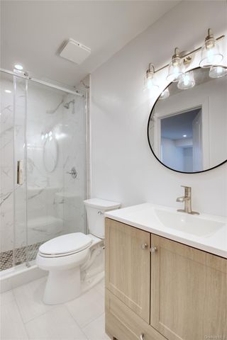 30 Kirkwood B, Port Washington, NY 11050