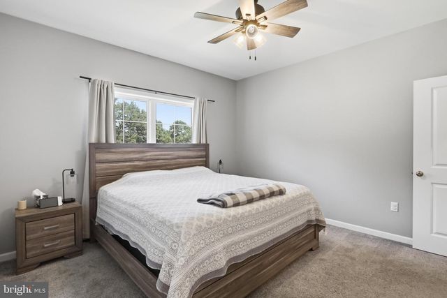 34 HERSHEL LN, Hedgesville, WV 25427