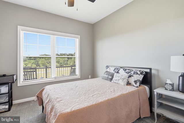 34 HERSHEL LN, Hedgesville, WV 25427