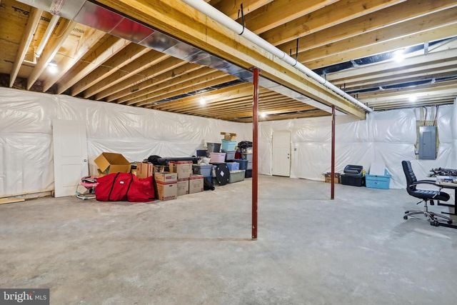 34 HERSHEL LN, Hedgesville, WV 25427