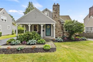 255 Thorncliffe Drive, Irondequoit, NY 14617