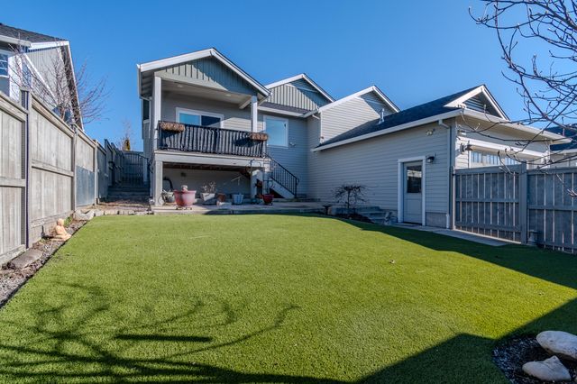 1130 Stanford Avenue, Medford, OR 97504