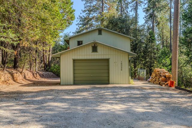 16056 N Cedar Heights Dr, Pioneer, CA 95666