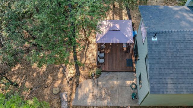 16056 N Cedar Heights Dr, Pioneer, CA 95666