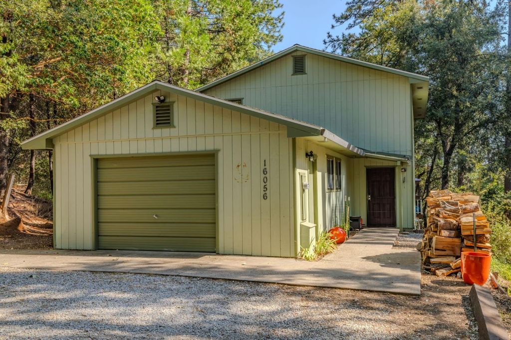 16056 N Cedar Heights Dr, Pioneer, CA 95666