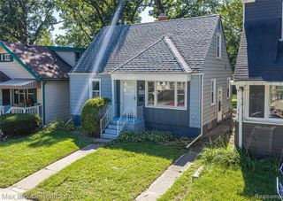 450 E Maplehurst Street, Ferndale, MI 48220