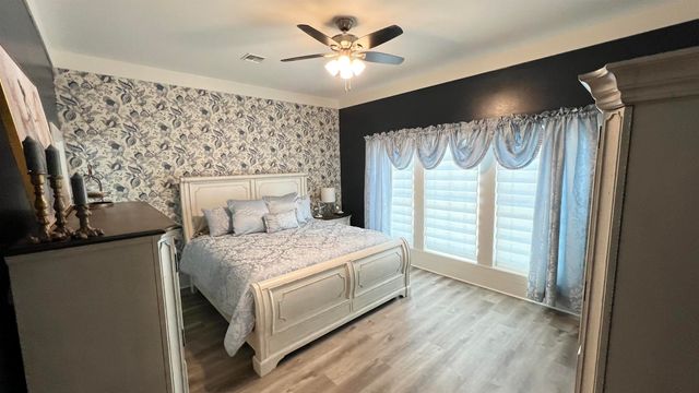 389 Tulip Dr, Houma, LA 70360