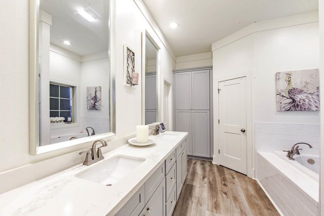 389 Tulip Dr, Houma, LA 70360