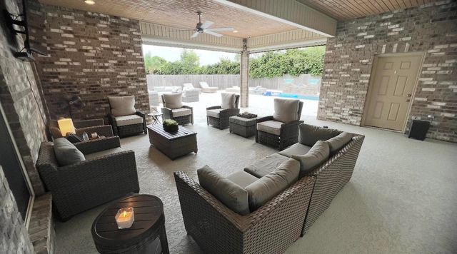 389 Tulip Dr, Houma, LA 70360