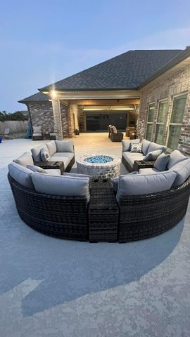 389 Tulip Dr, Houma, LA 70360