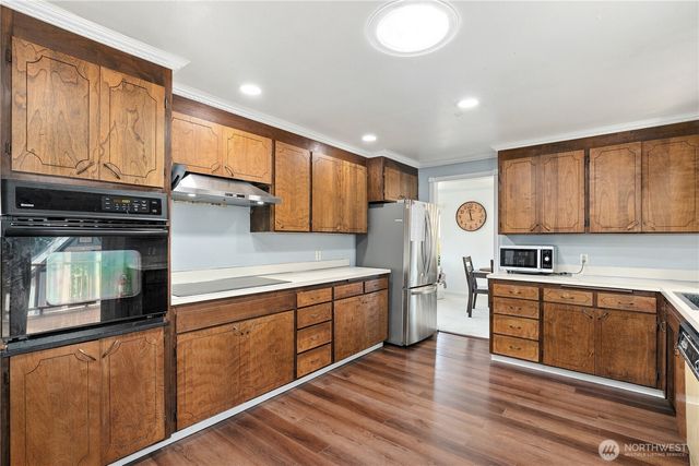 2455 Lenore Drive, Tacoma, WA 98406