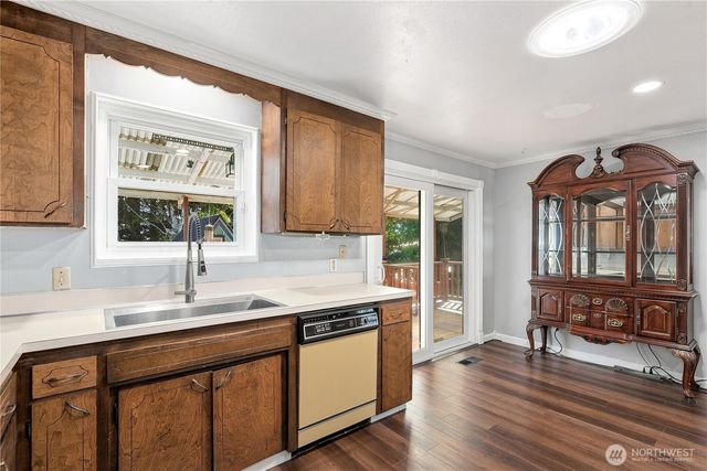 2455 Lenore Drive, Tacoma, WA 98406