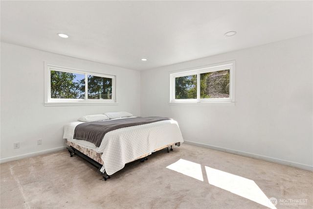 2455 Lenore Drive, Tacoma, WA 98406