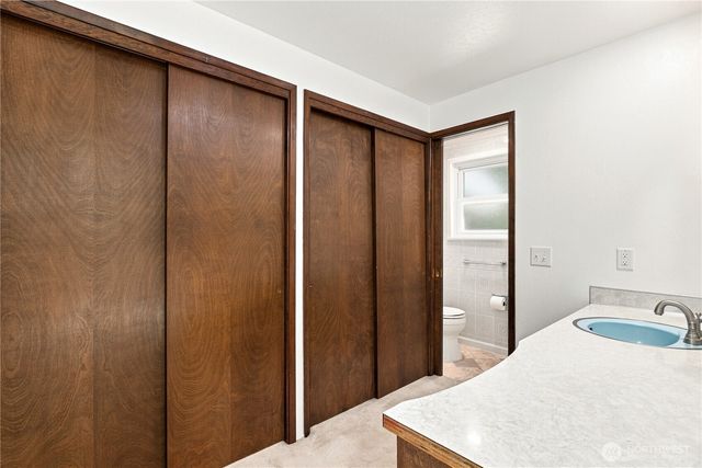 2455 Lenore Drive, Tacoma, WA 98406