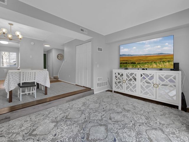 2014 S Breiel Boulevard, Middletown, OH 45044