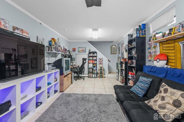 735 Cricket Lane, Woodbridge Proper, NJ 07095