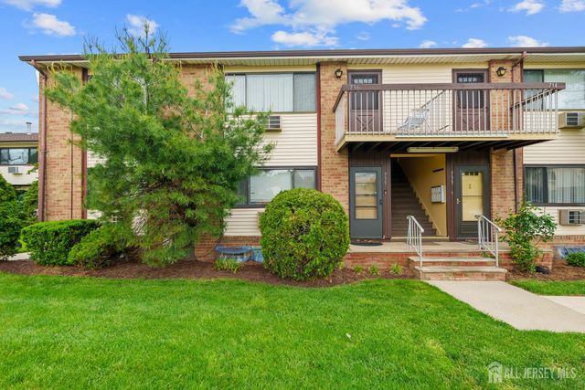 735 Cricket Lane, Woodbridge Proper, NJ 07095