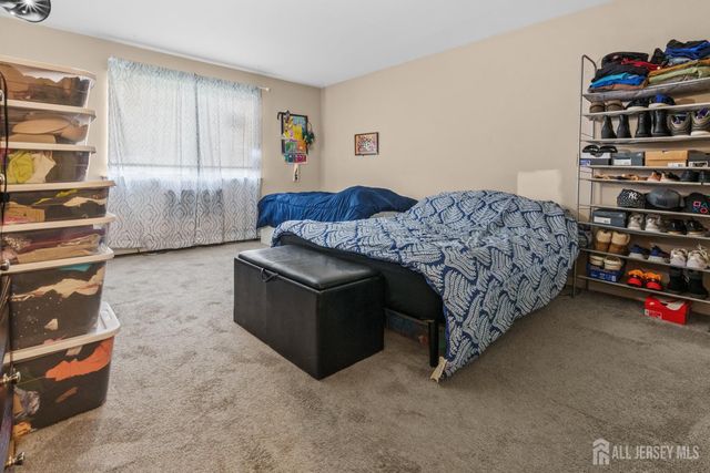 735 Cricket Lane, Woodbridge Proper, NJ 07095