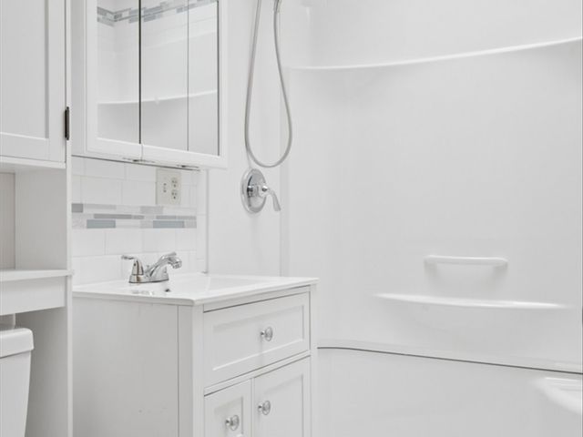 9 Weathervane Way, Westerly, RI 02808