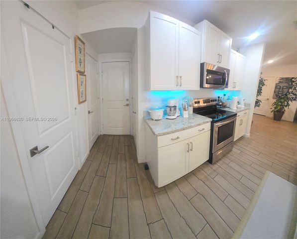 613 NE 5th Way, Florida City, FL 33034