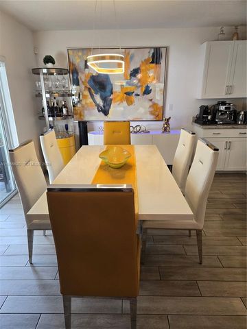 613 NE 5th Way, Florida City, FL 33034