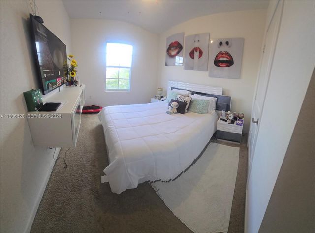 613 NE 5th Way, Florida City, FL 33034