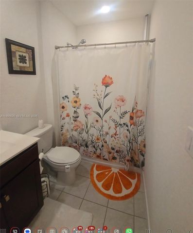 613 NE 5th Way, Florida City, FL 33034